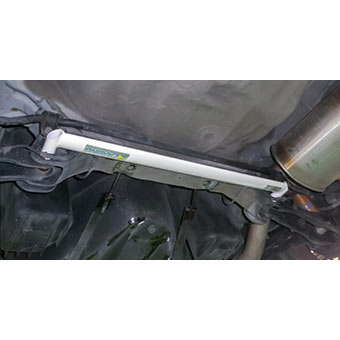 Carbing Lower Arm Bar (Type I / Steel) - Acura Integra / Honda Civic 92-95 94-01 (Rear)