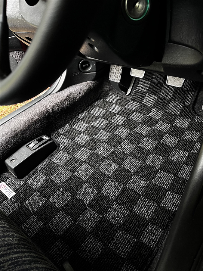 P2M Phase 2 Checkered Front Floor Mats – Dark Grey – Fits Acura NSX NA1 1990-96