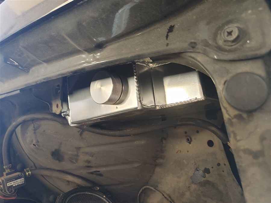 thumbnail image 2 of Aluminum Coolant Overflow Reservoir Tank For Nissan 240SX Silvia S14 S15 94-98 – 1.7L 2 of 5