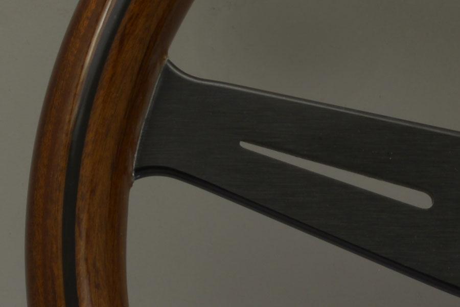 Evasive Motorsports: Nardi Classic - 330mm (Wood / Black Spoke)