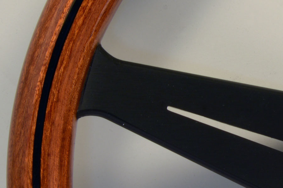 NARDI ステアリング 360 WOOD BLACK SPOKES N122 NARDI ステアリング 360 WOOD BLACK SPOKES N122 Nardi Classico