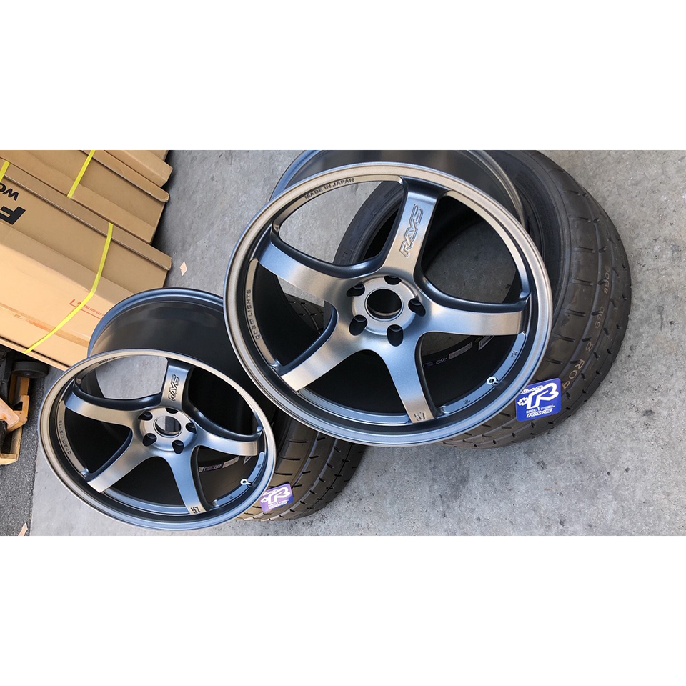 Evasive Motorsports: Gram Lights 57CR Wheels (Set of Four) - 19x9