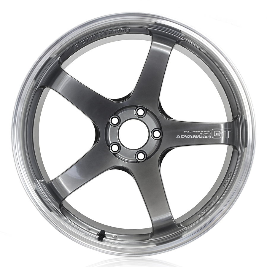 ADVAN Racing GT Premium Ver
19インチ 9.5J PCD:112 穴数:5 inset:29
レーシンググロスブラック＋マシニングロゴ (GBP)
アドバン レーシング
[ホイール1本]