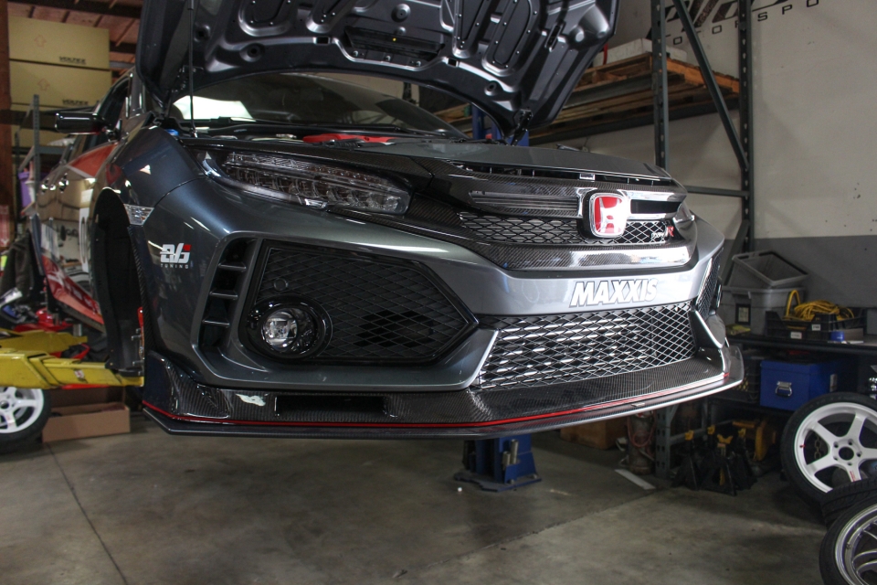 Every Honda Civic Type R Should Come With Gloves, a Helmet, and a Warning -  The Manual