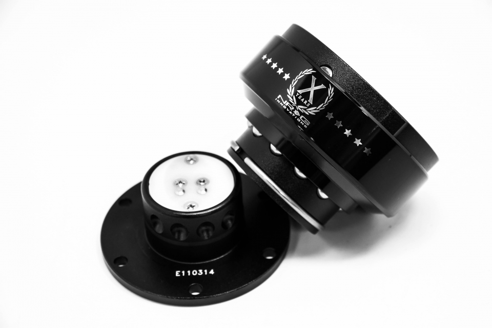 NRG Innovations Race Steering Wheel Quick Release (Black Body/Black Ring),  gen 2.0, NRG-SRK-200BK
