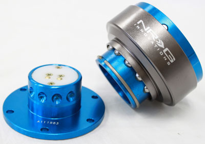 いずみ　NRG Innovations クイックリリース　青 Evasive Motorsports: NRG Quick Release Gen 2.0 - New Blue