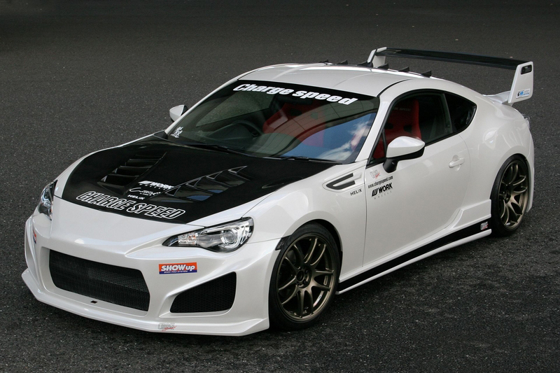 Subaru BRZ белая